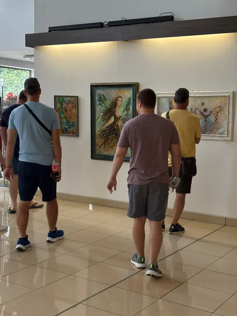 Návšteva výstavy "Na motýlich krídlach"